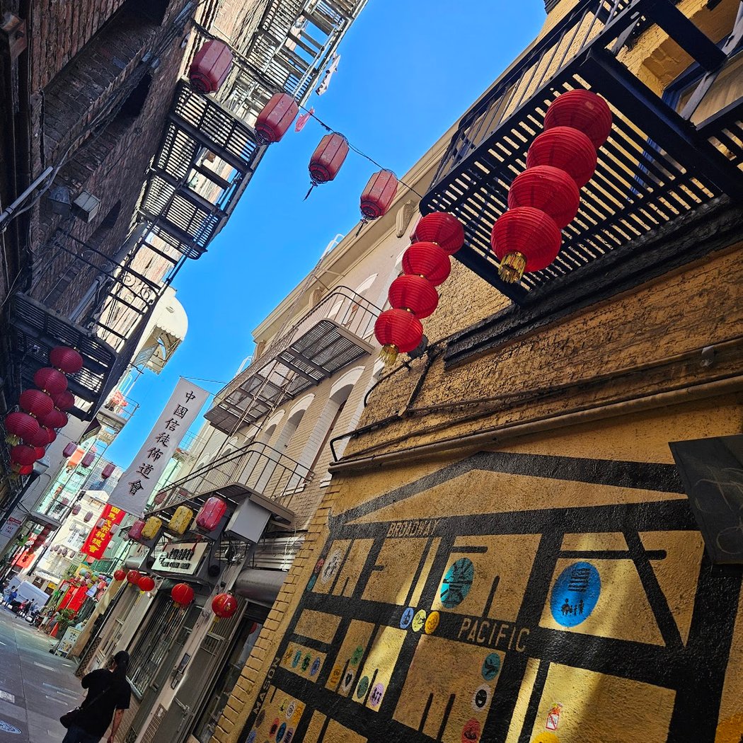 Ross Alley Lanterns 3