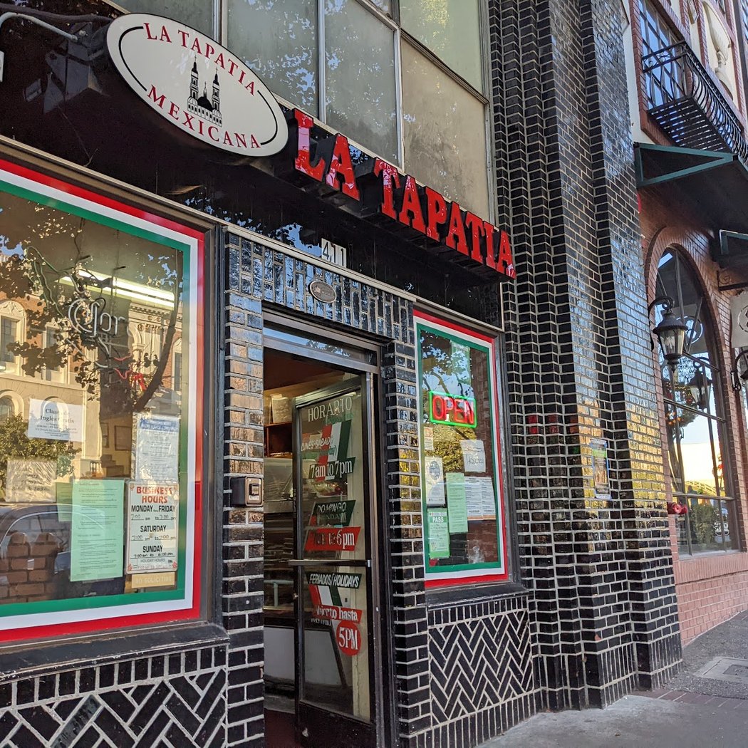 La Tapatia Mexicatessen 2