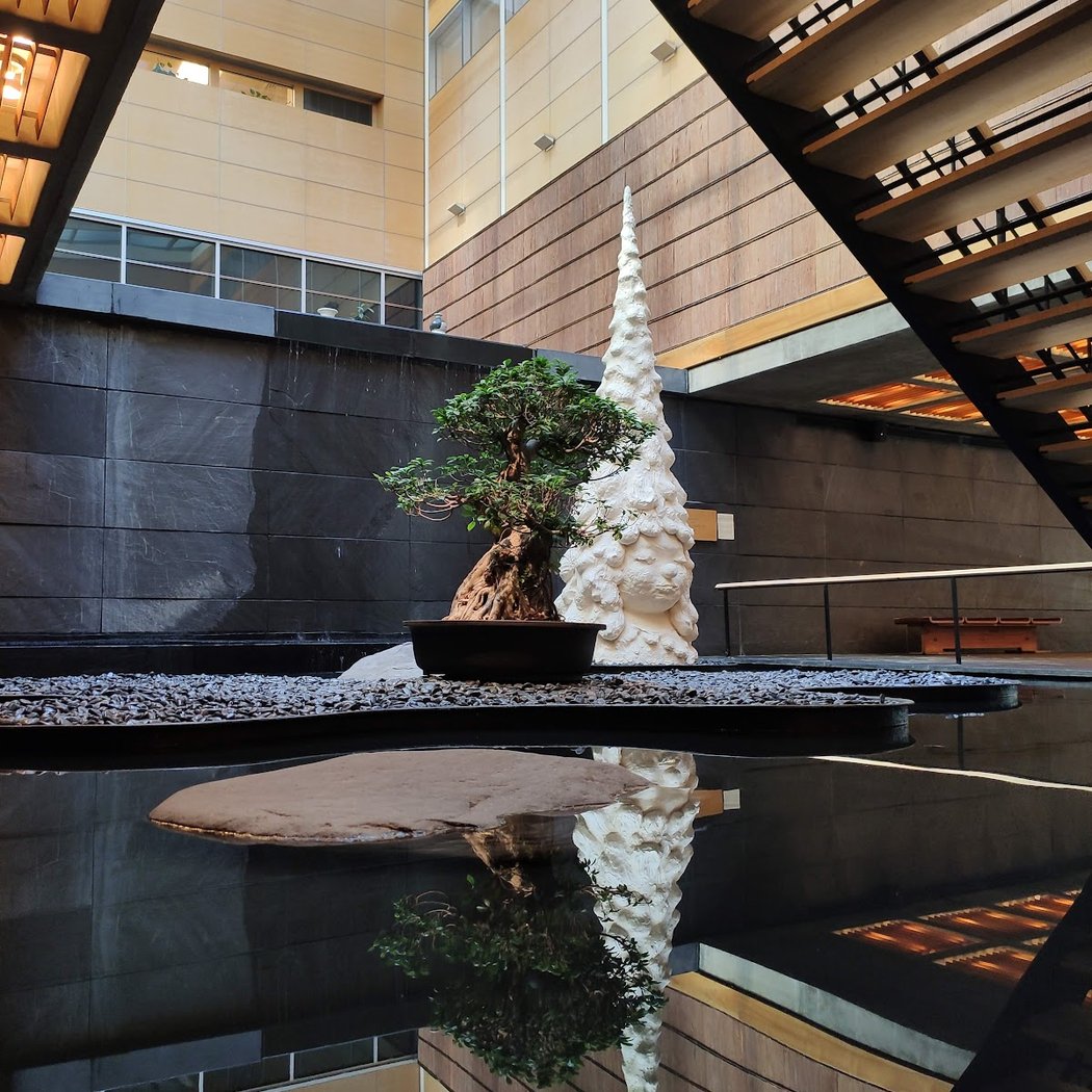 Hiroaki Umeda: assimilating and Moving State 1 3