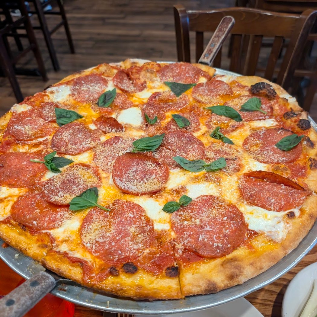 Saluggi’s East Trivia Night 4