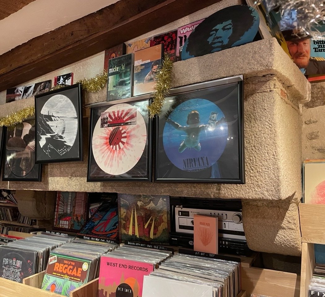 Vin’eel Records 3