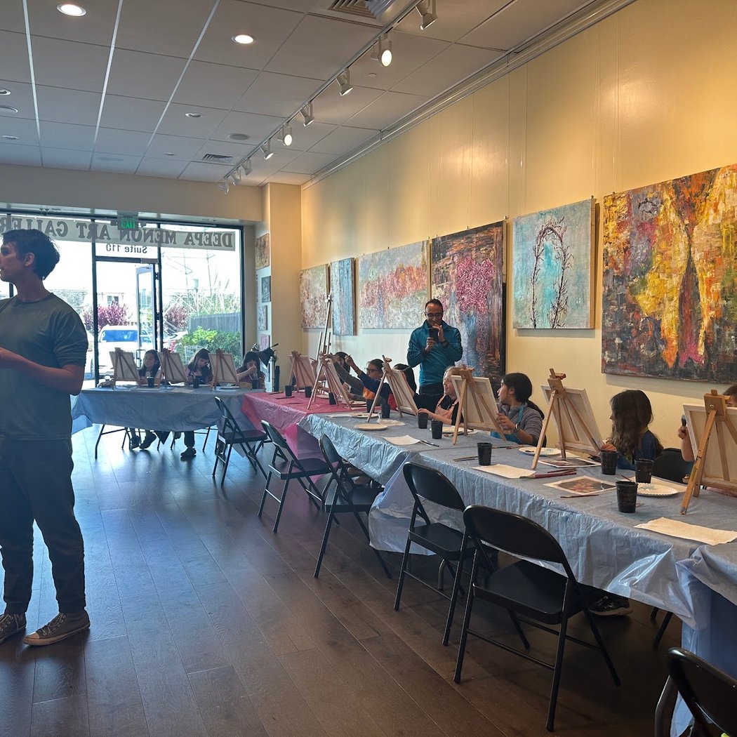 Netra Arts and Canvas and Cafe 3