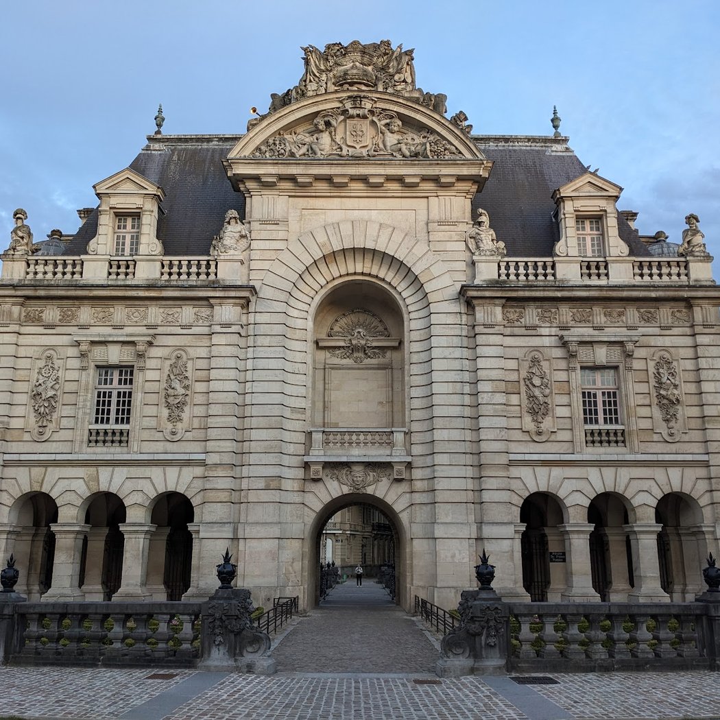 Porte de Paris 4