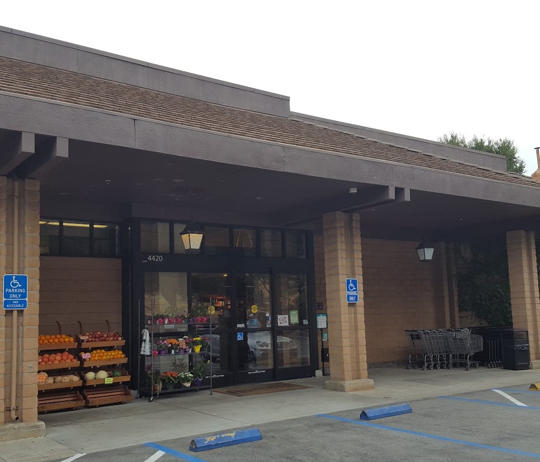 Roberts Market 2