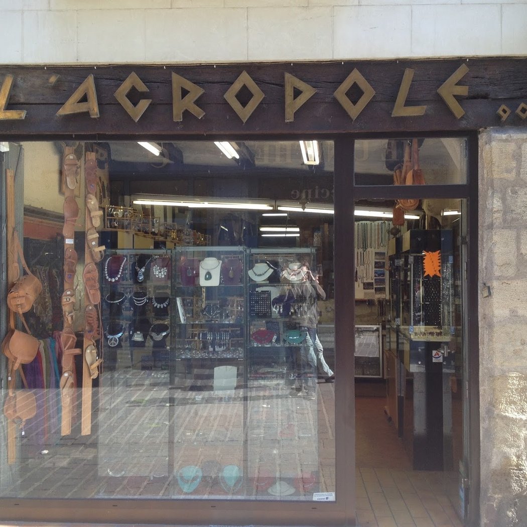 L'Acropole 2