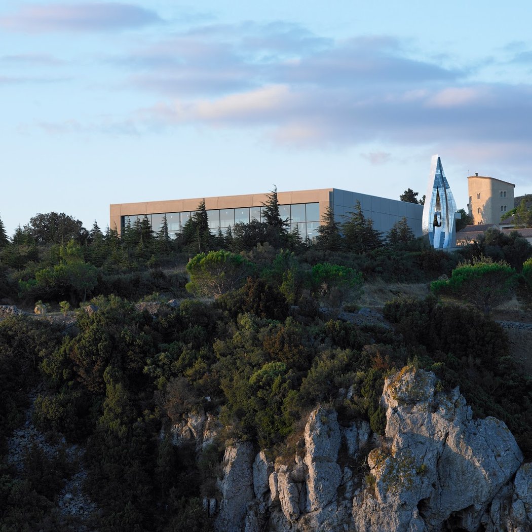 Château de Lastours, Vins et Resort d'exception 2