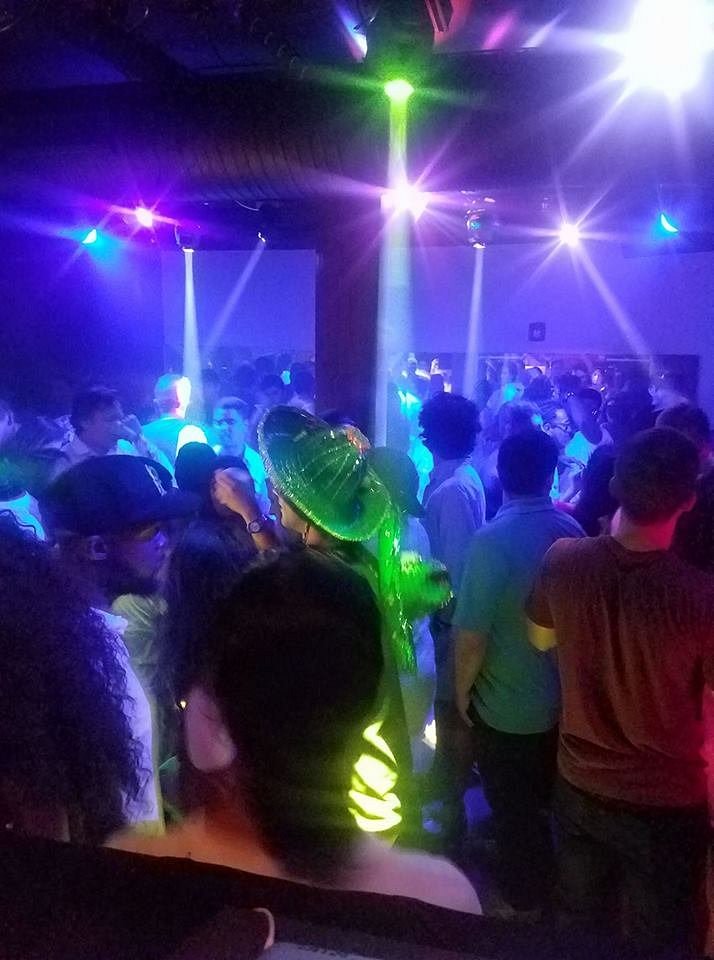 Abanico R&B Thursdays 2