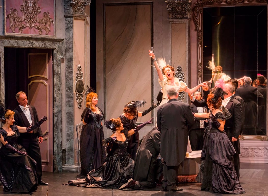 LA TRAVIATA 1