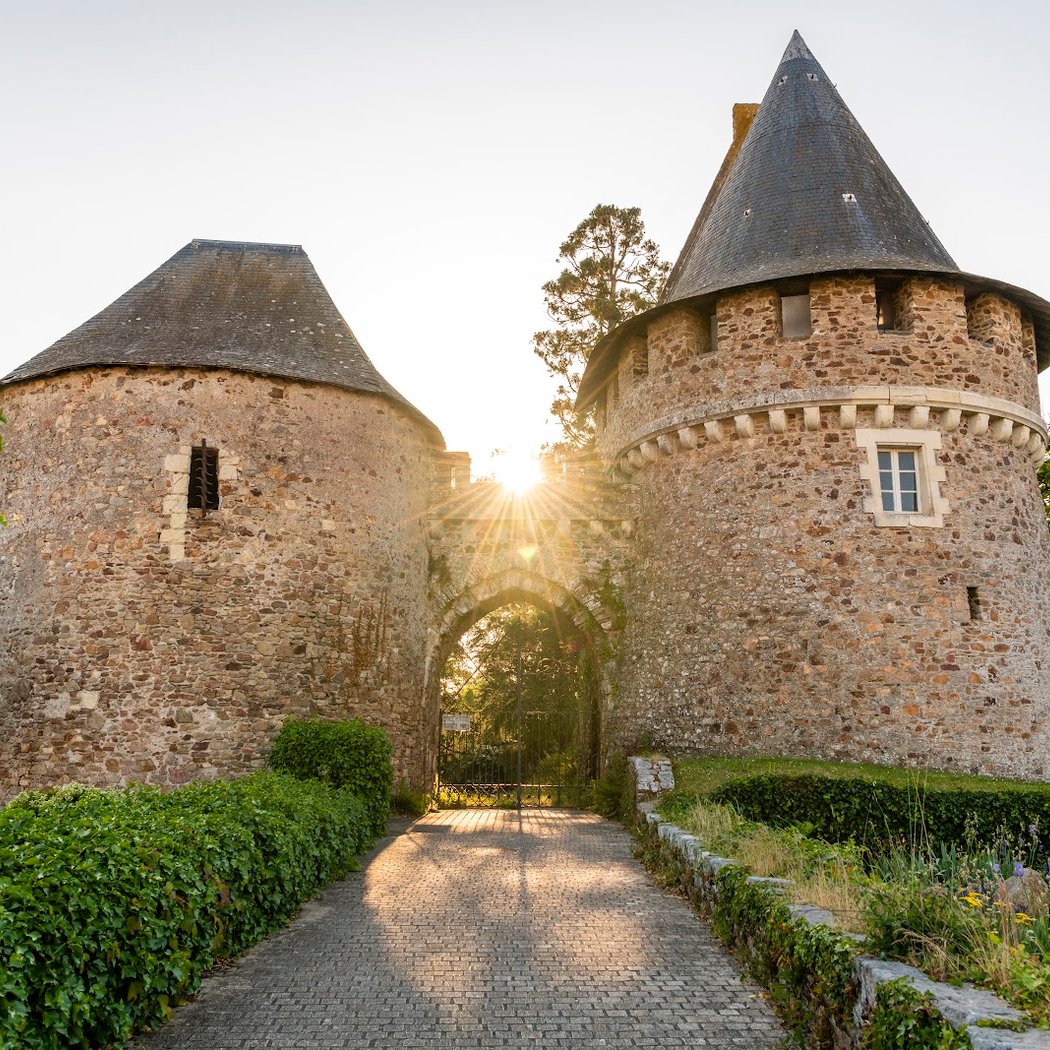 Tour d'entrée de la citadelle médiévale de Champtoceaux 1