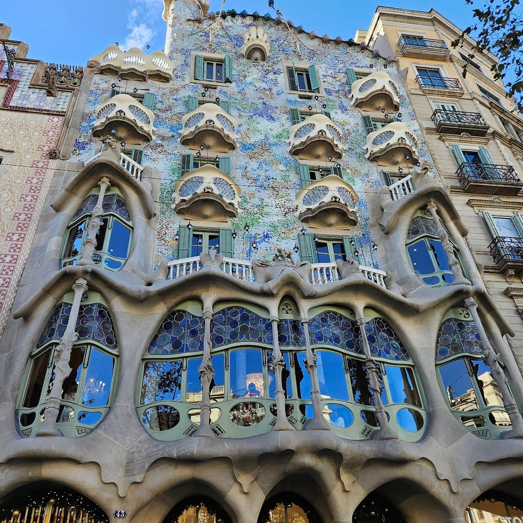els tres ous de Dalí 3