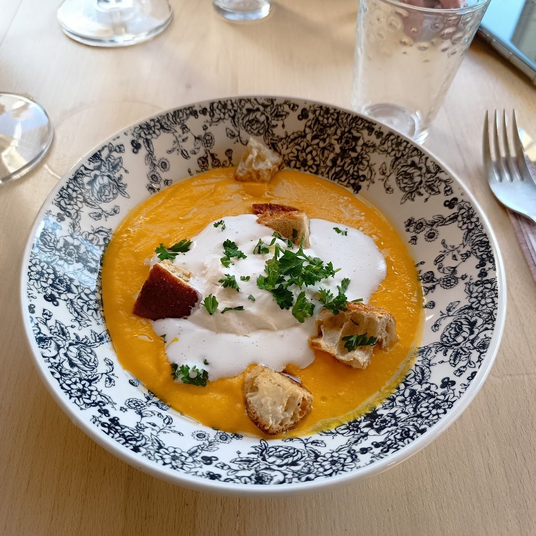 Brunch at Momês 3