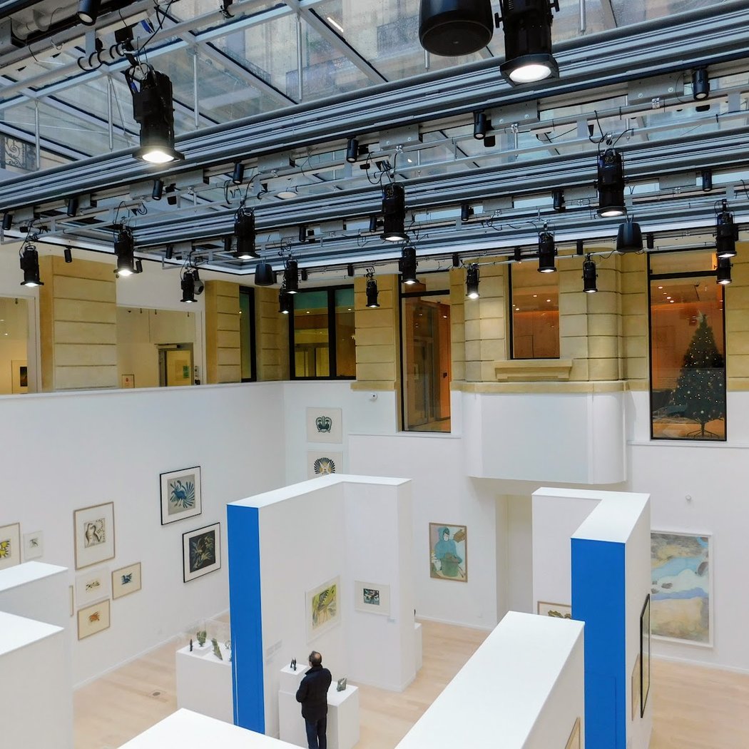 Guided Tour - Contrast and Indifference Exhibition 5