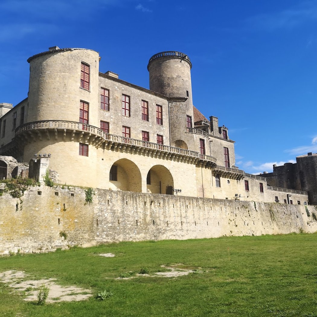 Castle of the Dukes of Duras 3