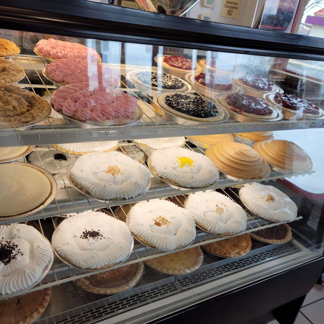 Nation's Giant Hamburgers & Great Pies 2