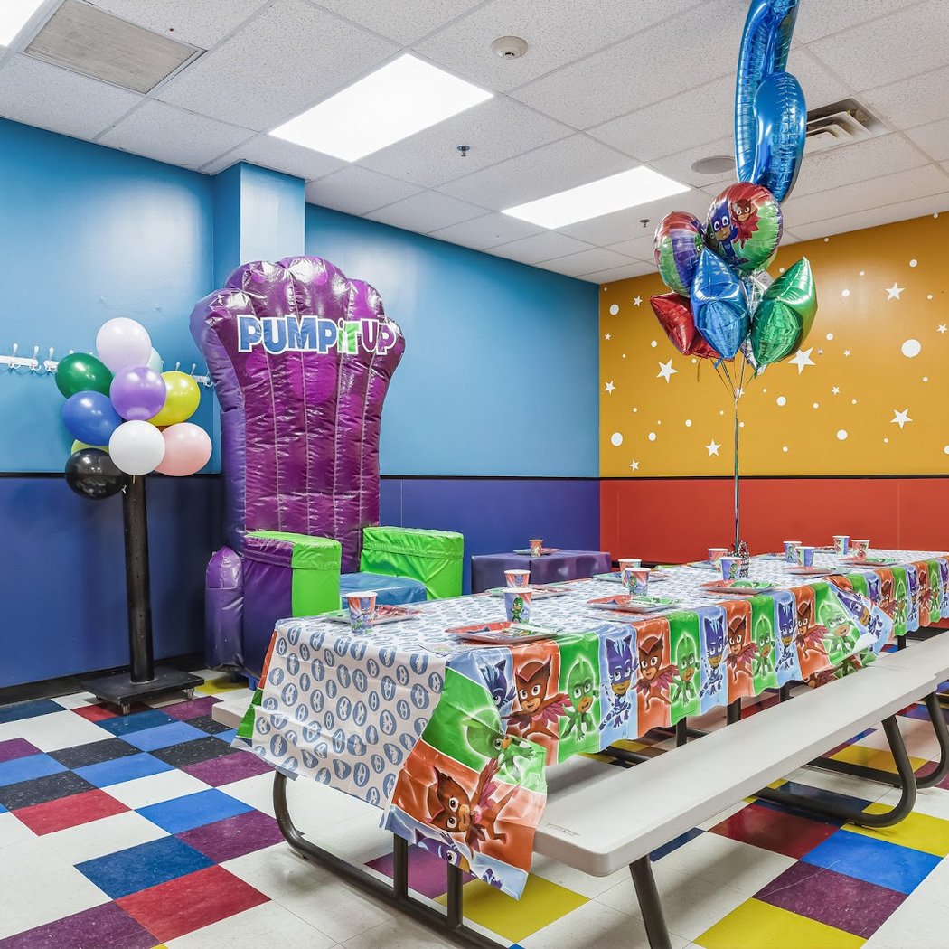 Pump It Up Great Neck Kids Birthdays and More 3