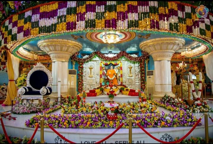 Prasanthi Nilayam 2