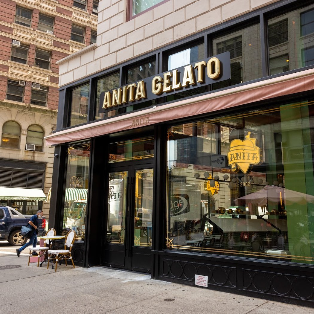 Anita La Mamma del Gelato 2