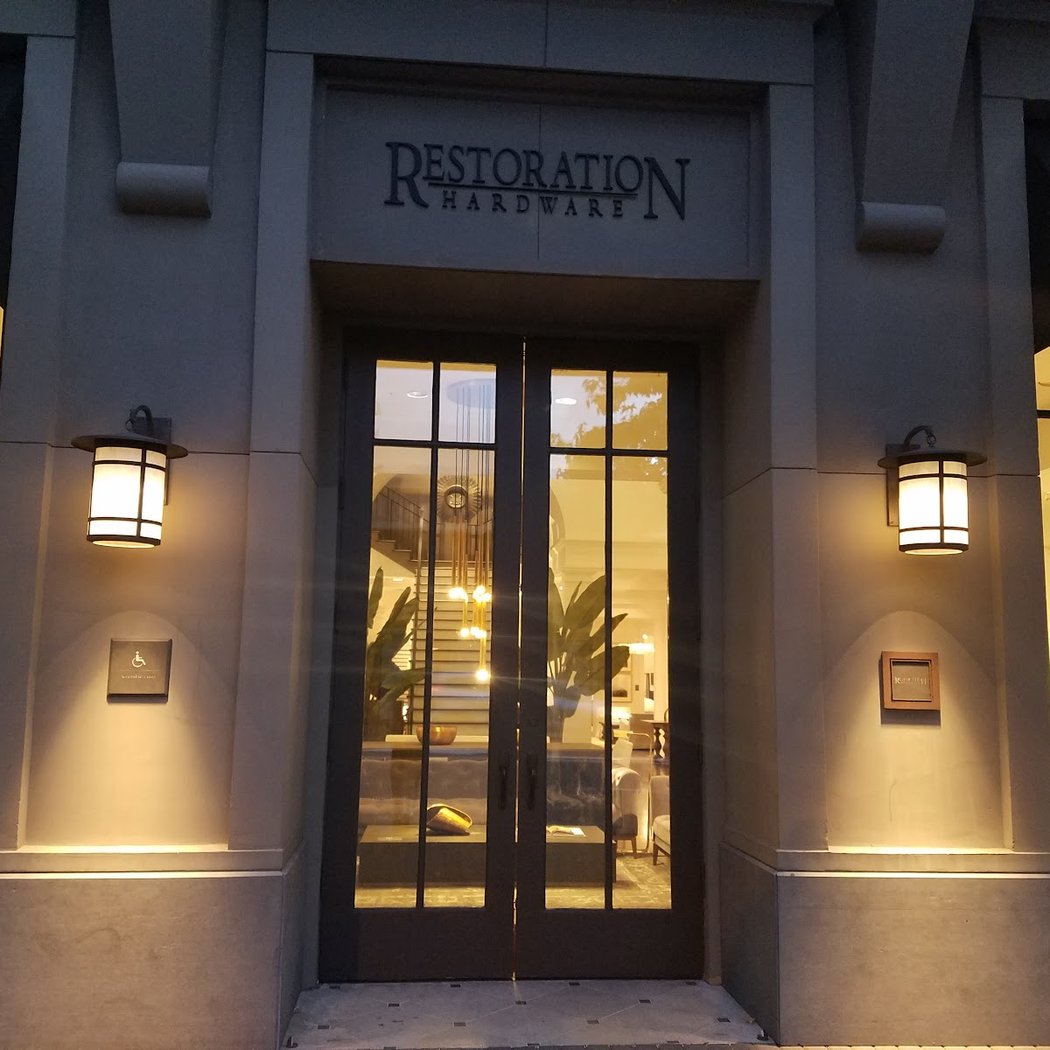 RH Walnut Creek | The Gallery at Broadway Pointe 2