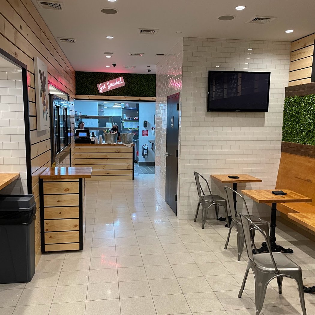 Handcraft Burgers and Brew 2