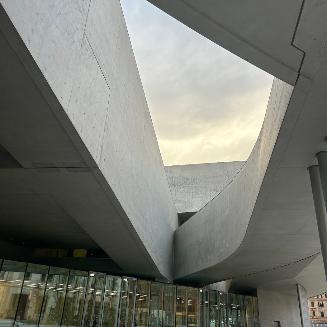 extra MAXXI Creature, Creatori 4