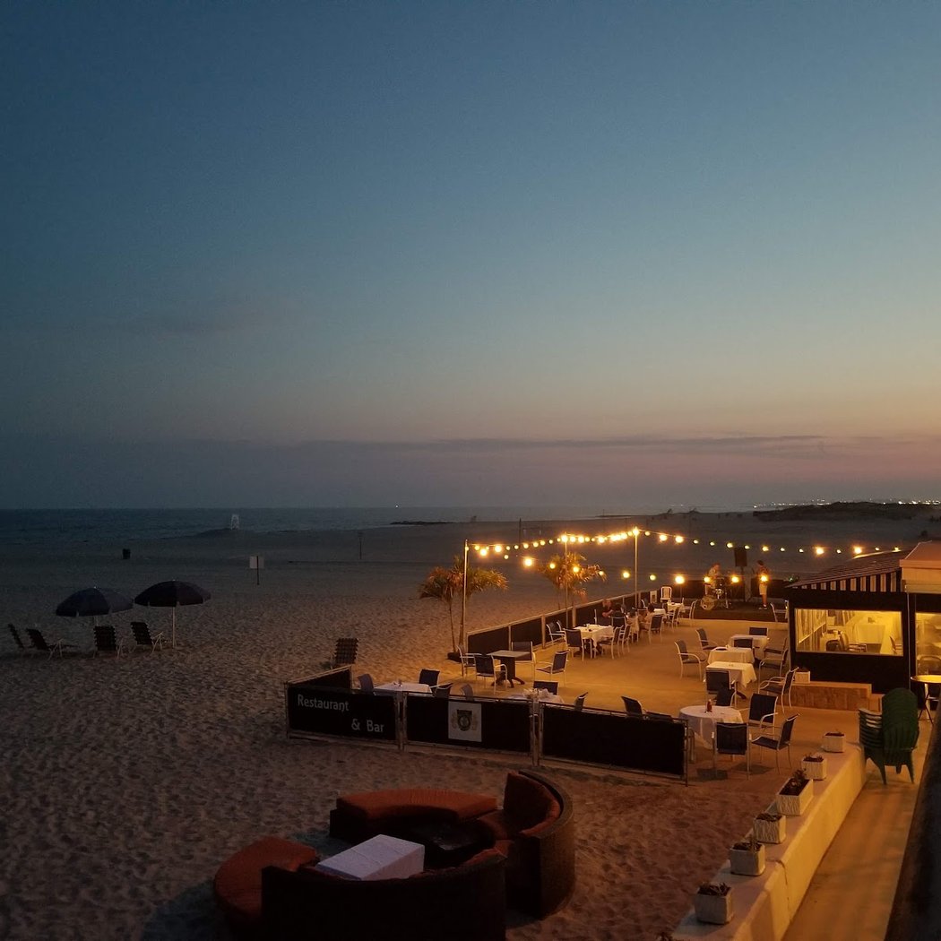 New York Beach Club & Restaurant ( Open to Public after 6pm ) 1