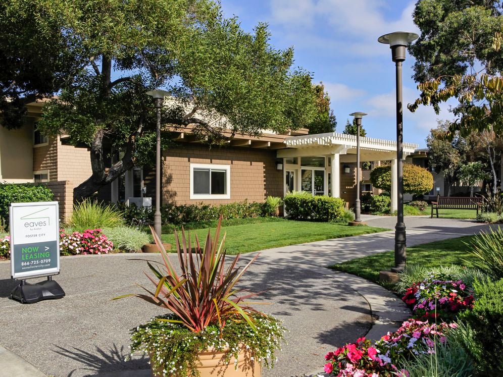 eaves Foster City 2