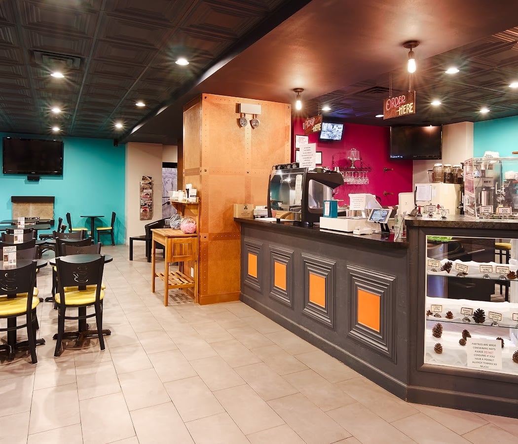 Sip & Savor | 53rd Street - Hyde Park 2