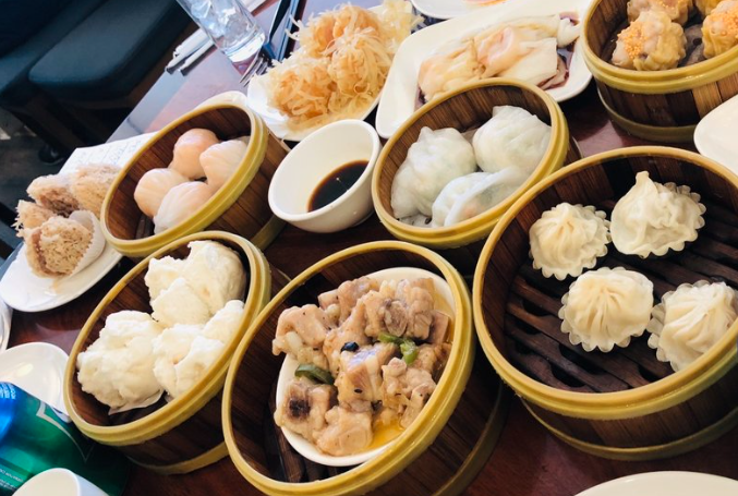 East Lake Chinese Restaurant and Dim Sum (東湖海鮮酒家) 1
