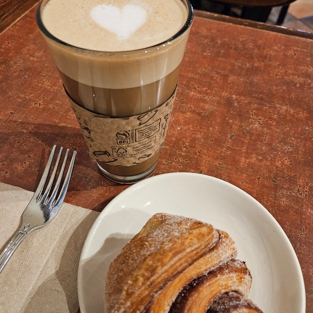 Aroma Cafe 1