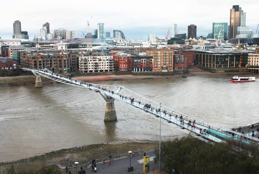 Millennium Bridge 4