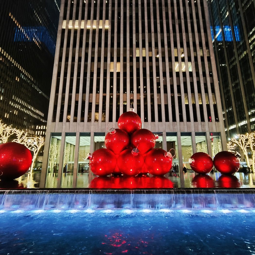 Avenue of the Americas 1