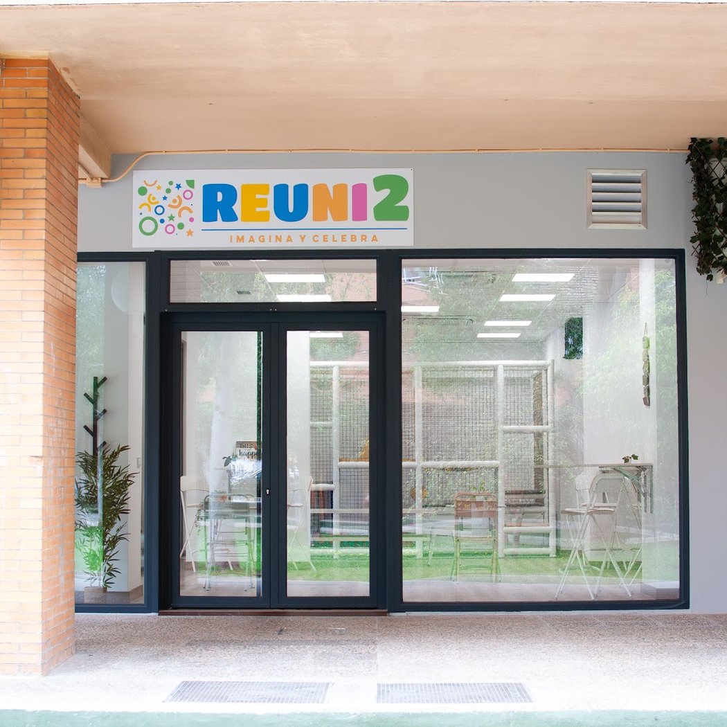 REUNI2 SEVILLA - Local para cumpleaños, celebraciones y eventos en Sevilla Este 2