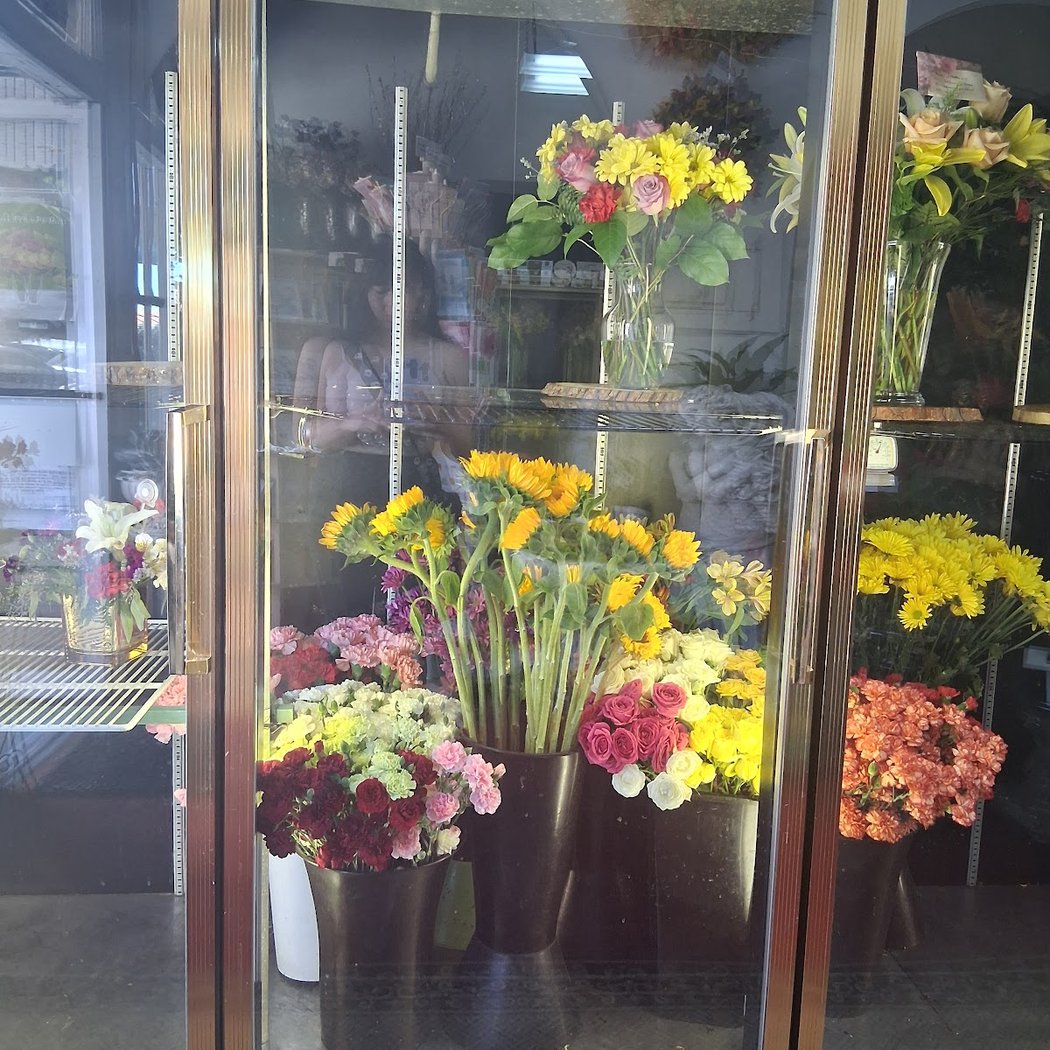 Burlingame LaGuna Florist 2