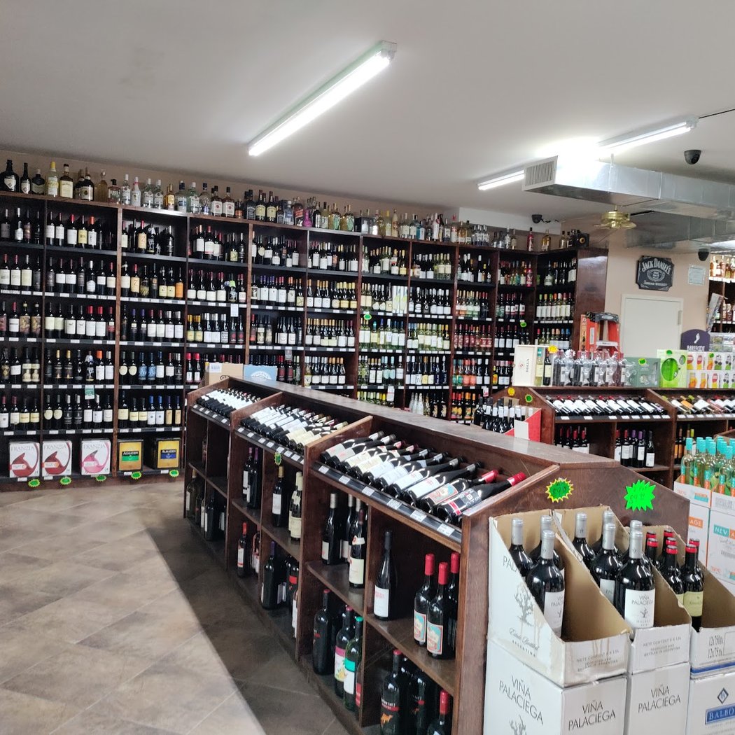 2JW WINE & LIQUORS 3