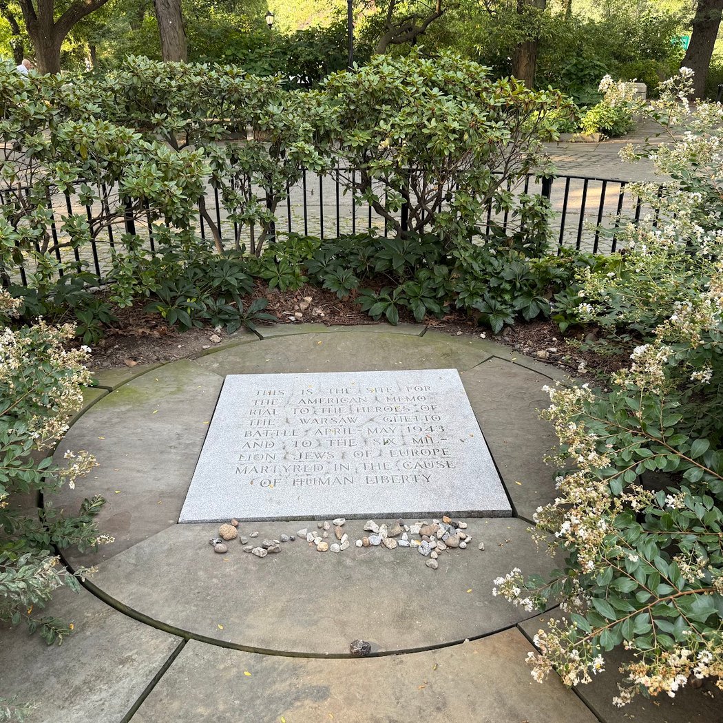 Warsaw Ghetto Memorial Plaza 1