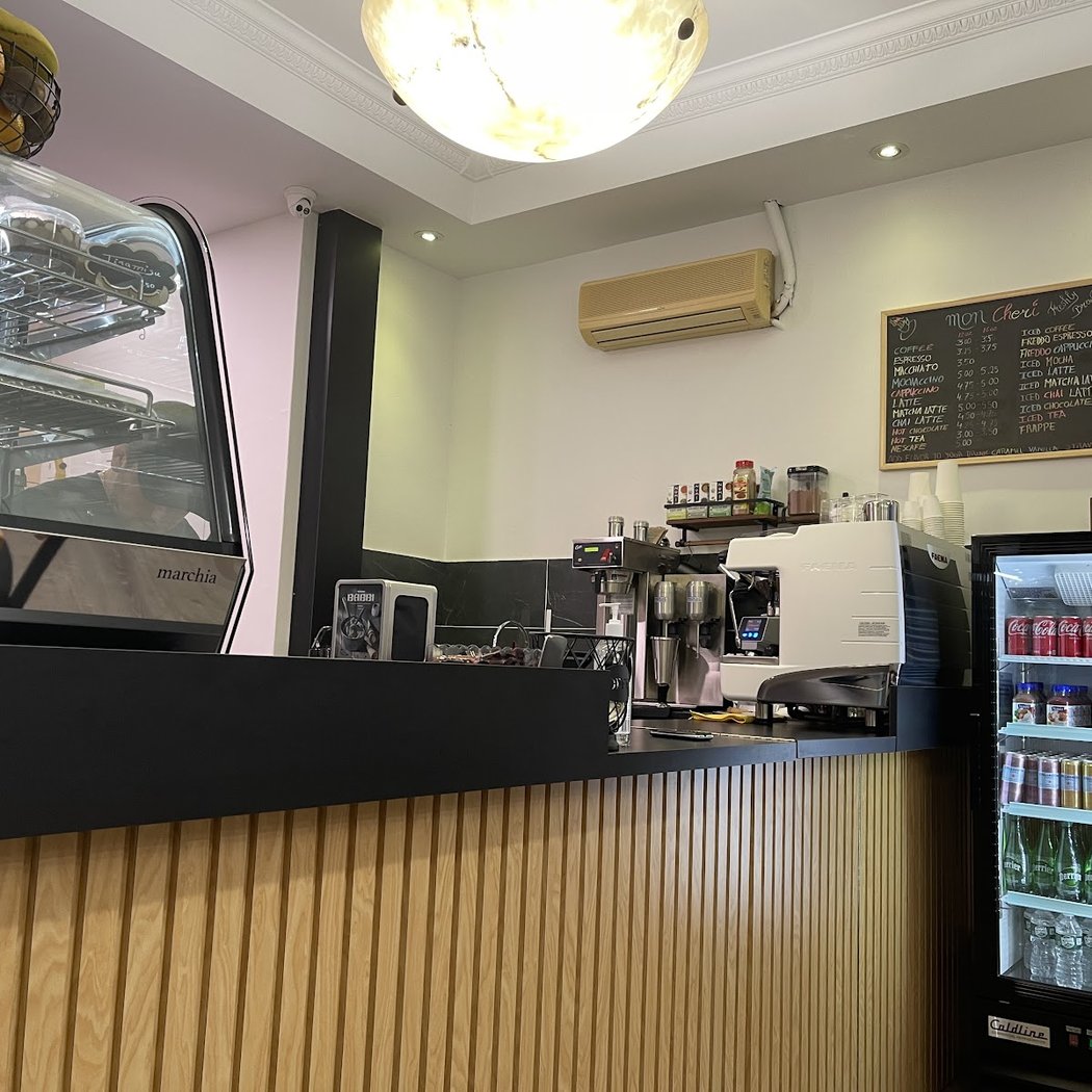 Moncheri Coffee Shop & Creperie 2