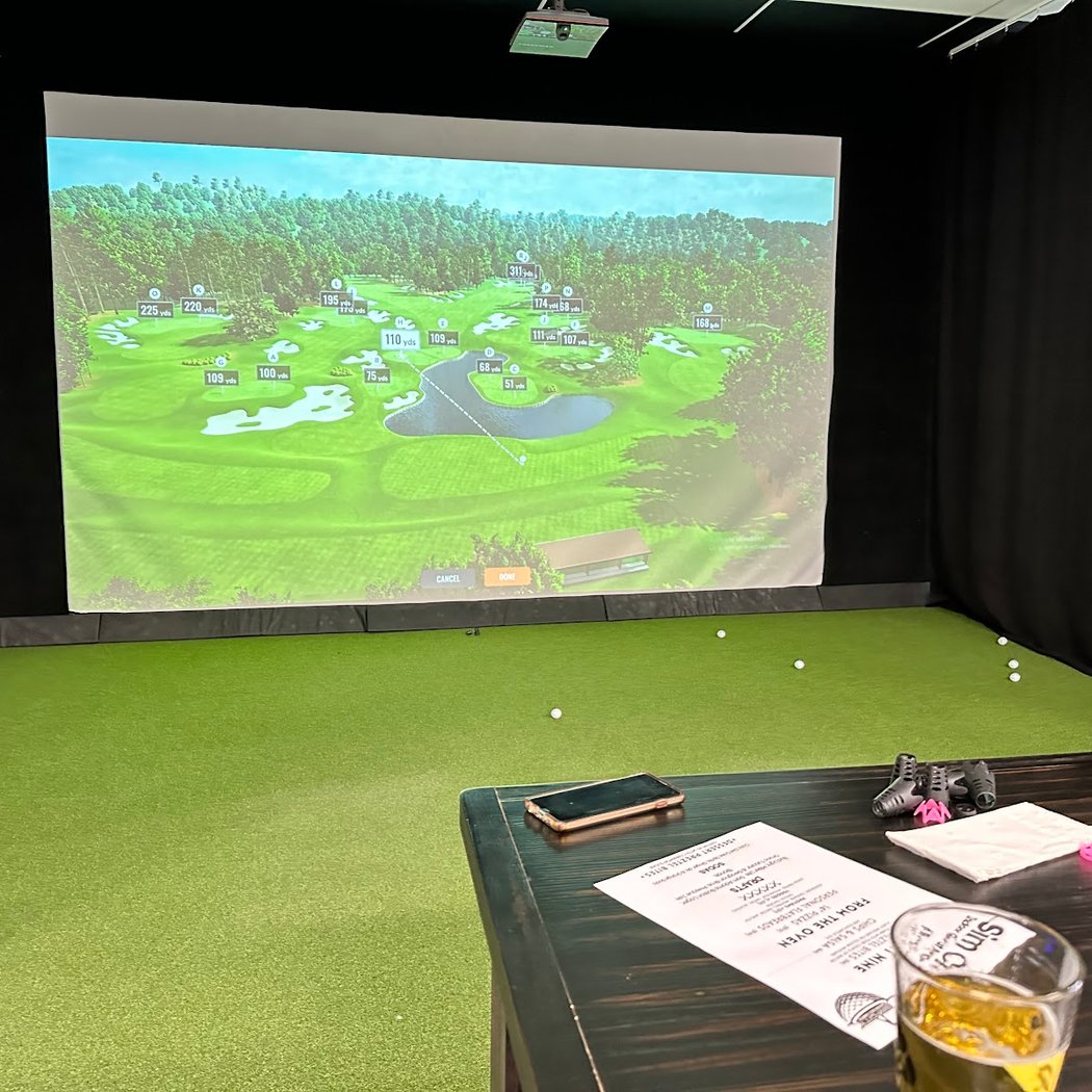 Simcity indoor golf simulator 1