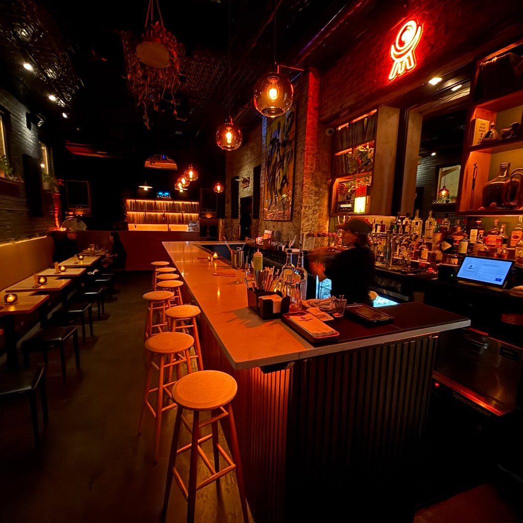 Compass Rose Presents: Vinylaura + Maddylane 4