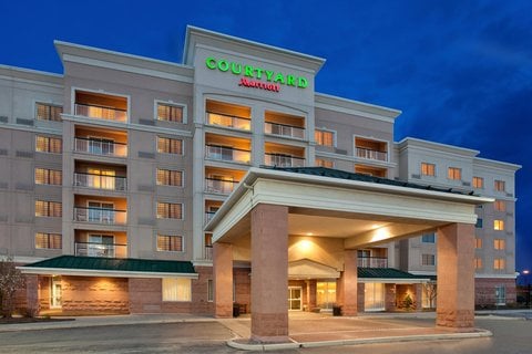 Courtyard by Marriott Toronto Vaughan 1