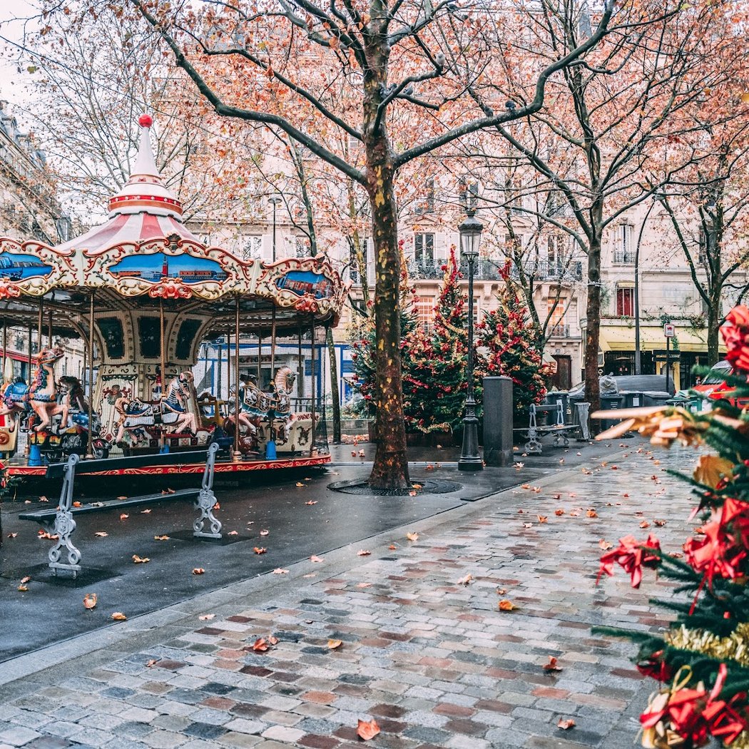 Square d'Anvers Relaxation 1