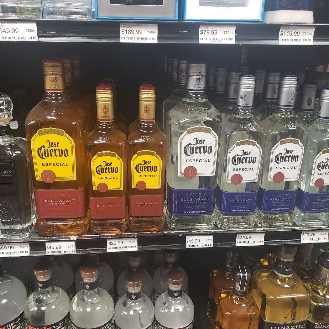 Queens Wines and Liquors 3