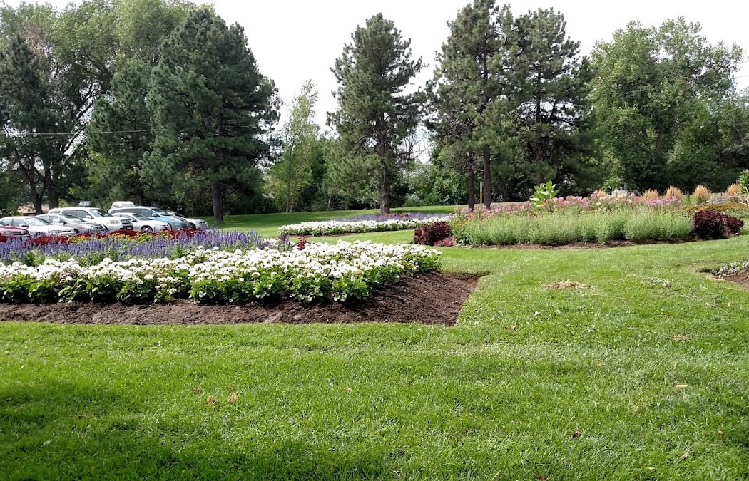 Eisenhower Park Flowerbeds 2