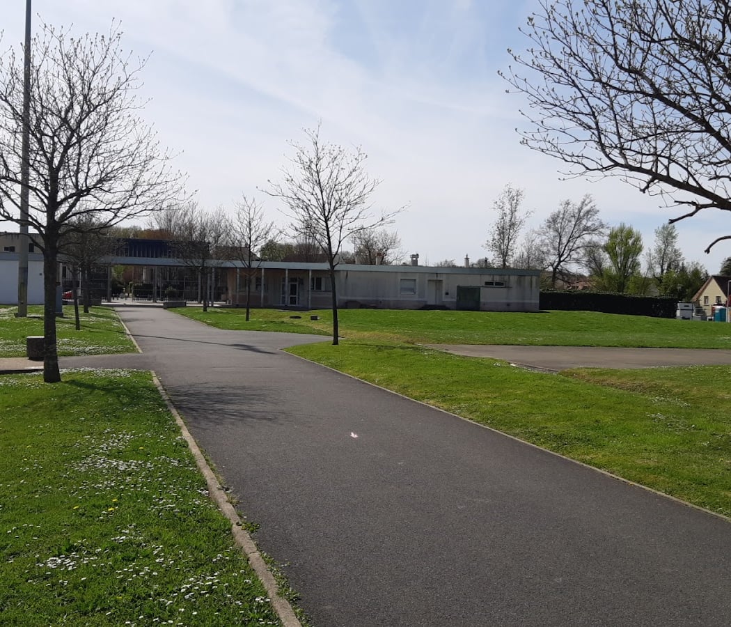 Stade de la Fontaine aux Coulons 4