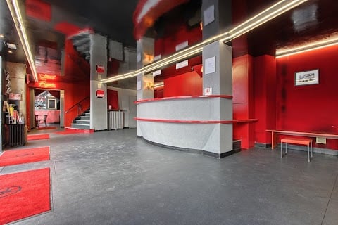 Dance at Théâtre de la Bastille 2