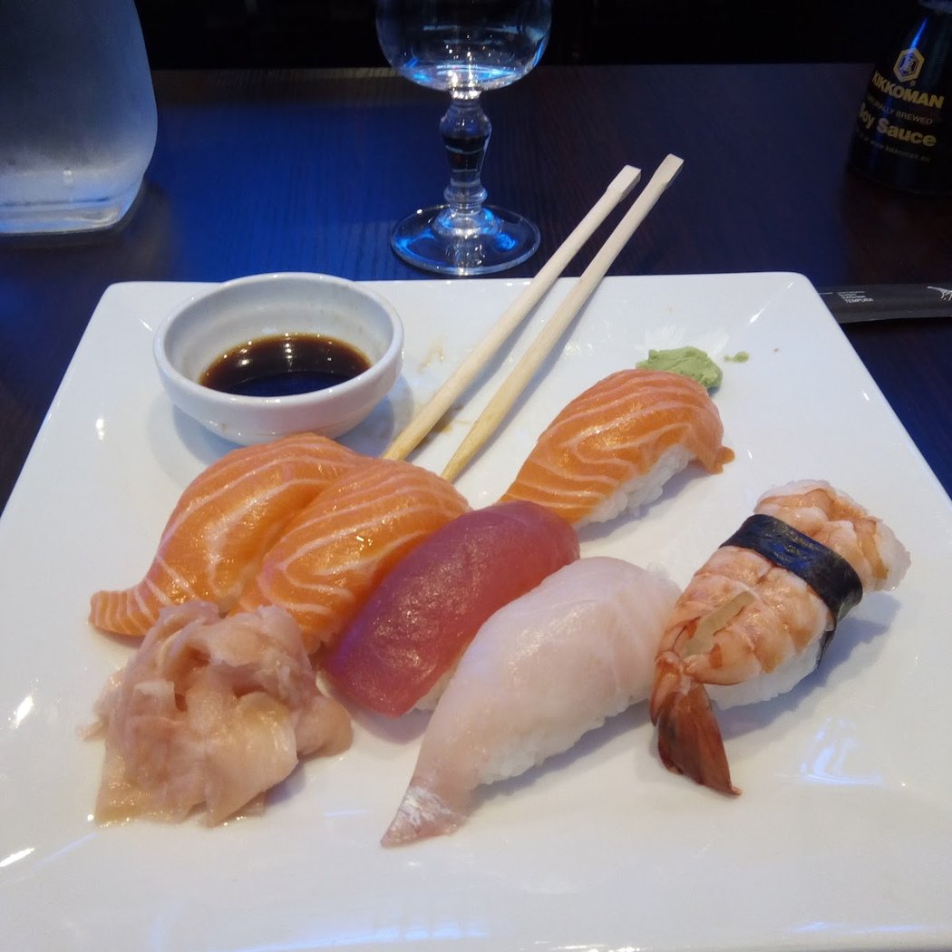 Sushi bateau 4