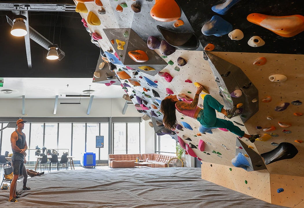 Benchmark Climbing 1