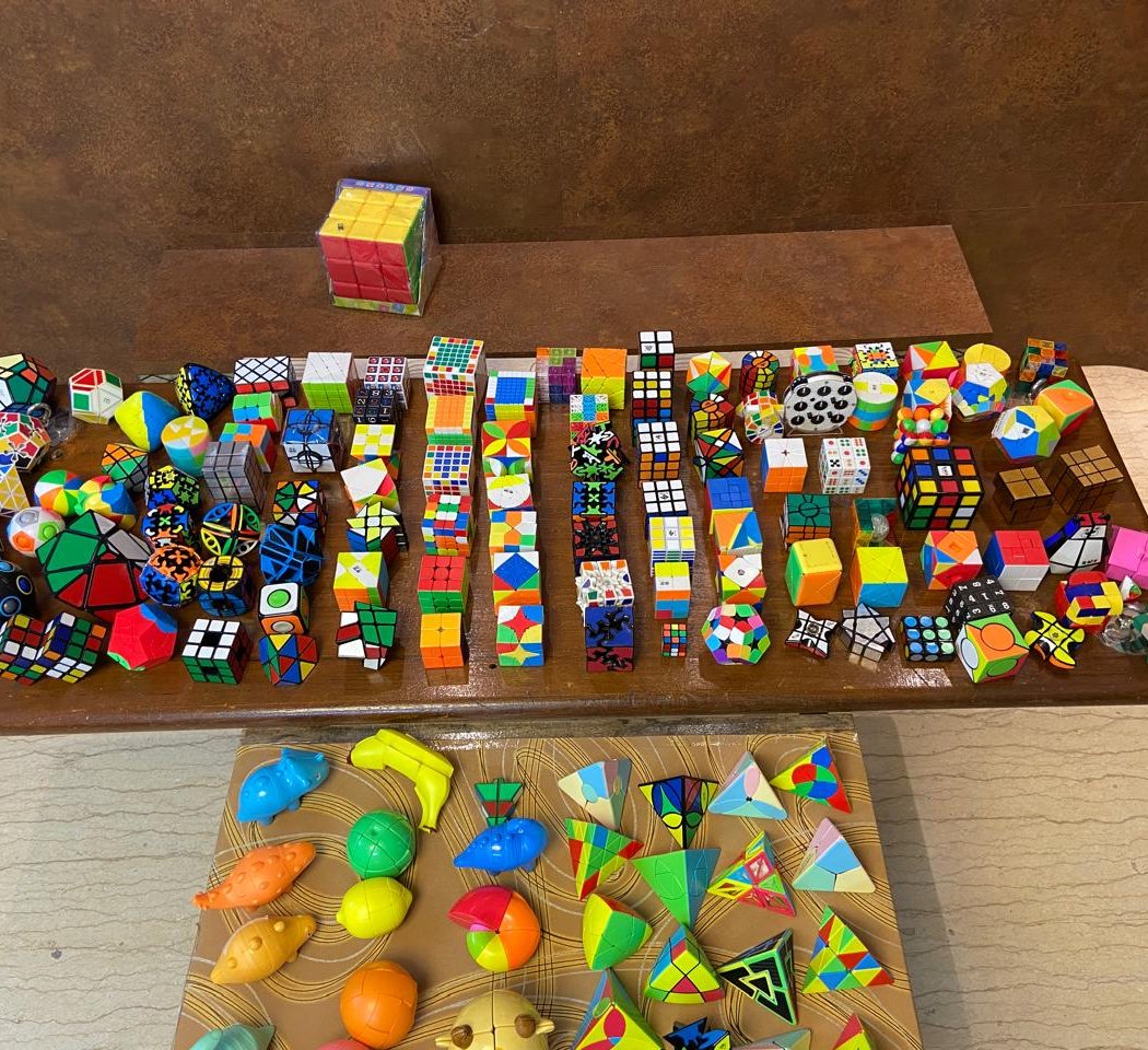 Rubiks Cube Bar for Cubaholics 2