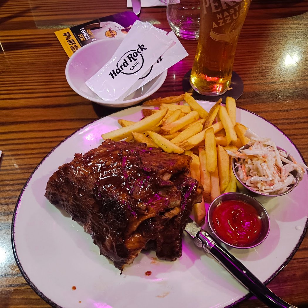 Hard Rock Cafe 3