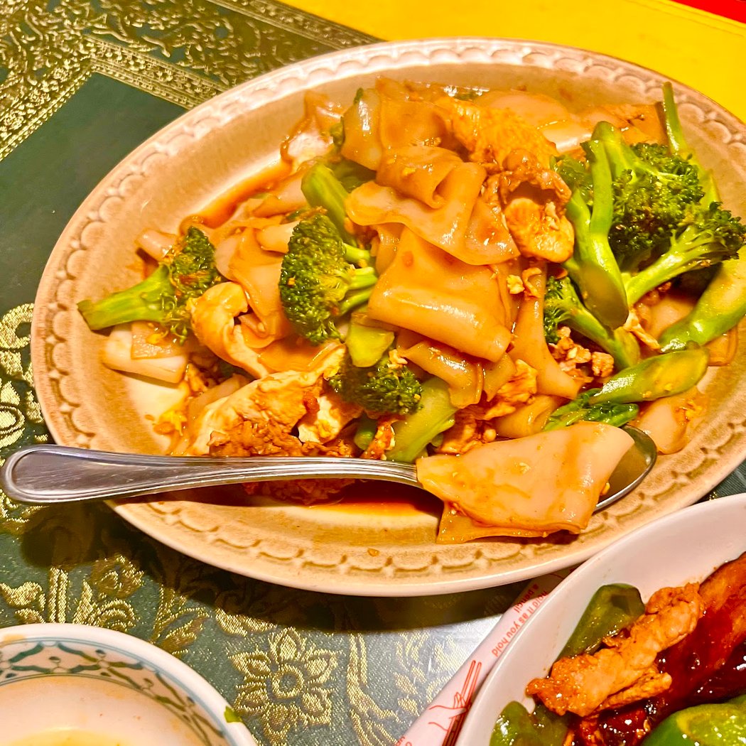 Sa Wooei Thai Cuisine 3
