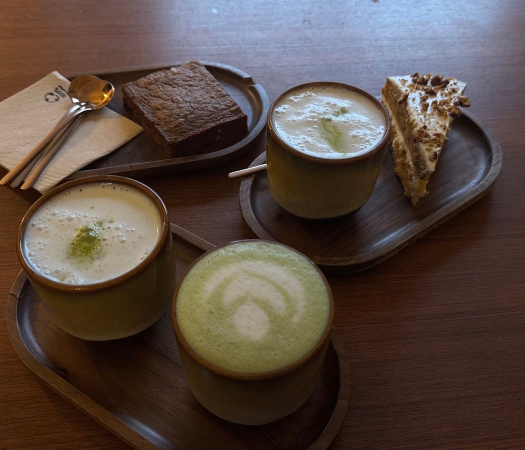 CHĒZ Coffee&Co 3